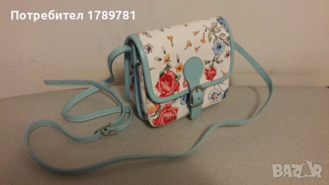 Малка синя чанта, снимка 1 - Чанти - 42902507