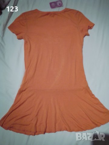 Спортно-елегантна рокля със златисти орнаменти, снимка 3 - Рокли - 37758376