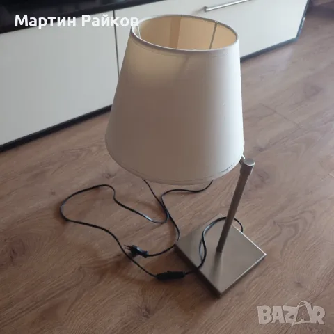Настолна нощна лампа с абажур