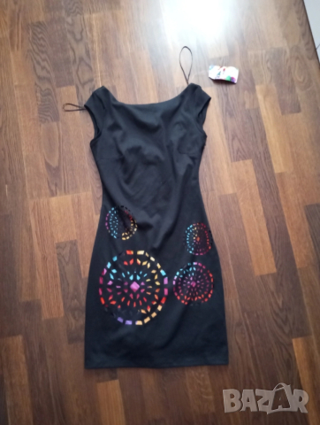 Desigual нова рокля, снимка 2 - Рокли - 52497250