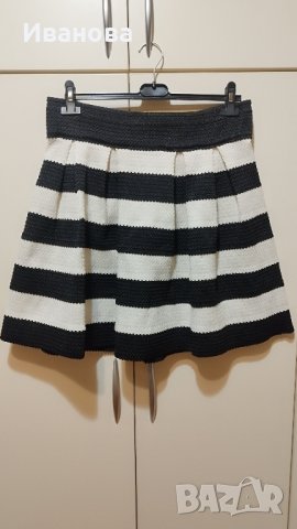 Елегантна пола на черни и бели ивици , снимка 2 - Поли - 44482349