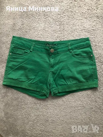 Дамски къси панталони