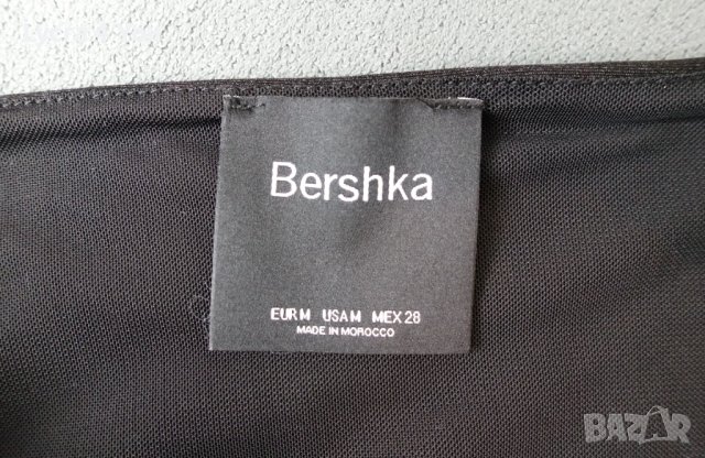 Bershka S/M черна къса рокля лъскава рокля с ликра, снимка 8 - Рокли - 42830653