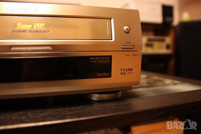 JVC HR-DVS1 видео рекордер SVHS и MiniDV, снимка 13 - Плейъри, домашно кино, прожектори - 54099444