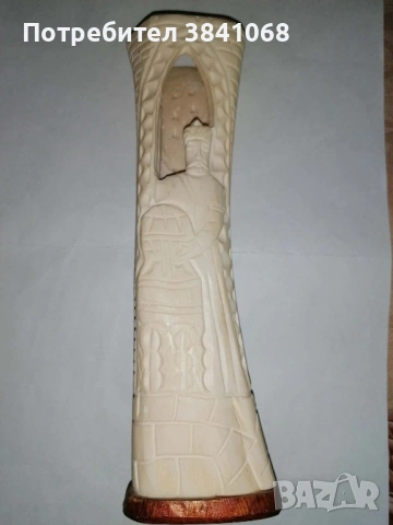 Статуетка от слонова кост 