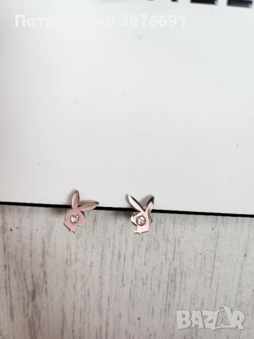 Обеци Playboy с камъни , снимка 2 - Обеци - 44742212