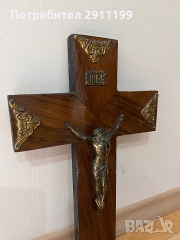 Дървен кръст с разпятие, снимка 3 - Антикварни и старинни предмети - 42834981