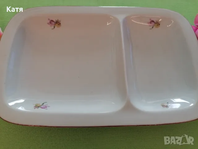  Българско порцеланово плато с две разделения.., снимка 2 - Чинии - 50059985