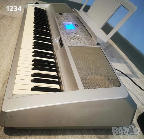 синтезатор клавир пиано YAMAHA DGX-300 с 6 октави и динамична клавиатура, снимка 3 - Синтезатори - 53298903