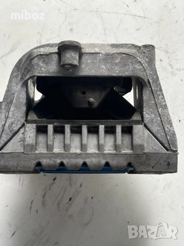 Тампон двигател VW Audi Seat Skoda, снимка 2 - Части - 56090013