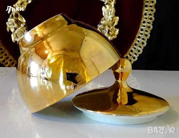 Захарница баварски порцелан,злато,картина,200 мл. , снимка 4 - Антикварни и старинни предмети - 52268037