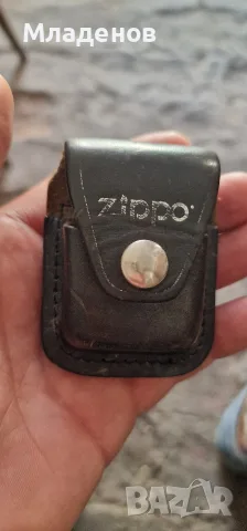 Калъф за запалка Zippo .