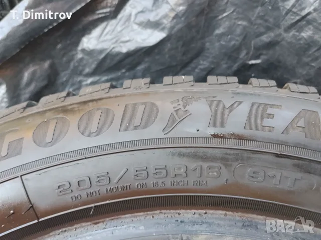 Зимни гуми 205/55/16" GOOD YEAR топ състояние, снимка 4 - Гуми и джанти - 55790445