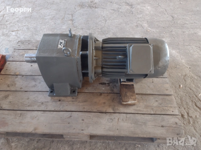 Мотор редуктор