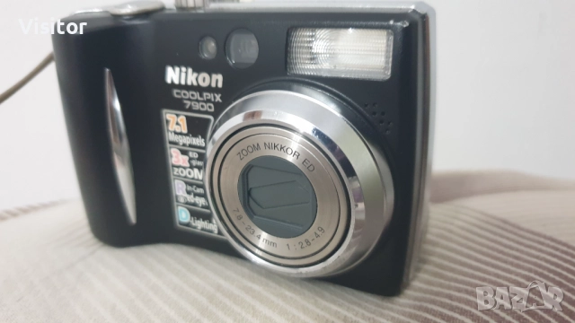 фотоапарат Nikon Coolpix 7900, снимка 2 - Фотоапарати - 52818474