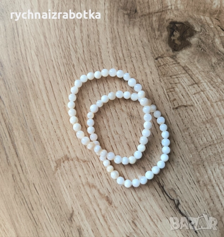 Гривна от Седеф 4 мм.