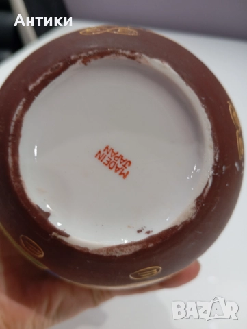 Порцеланова стара японска ваза с печат , снимка 3 - Други ценни предмети - 52624283