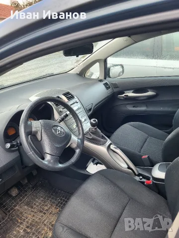 Toyota auris 2.0, снимка 2 - Автомобили и джипове - 56548580