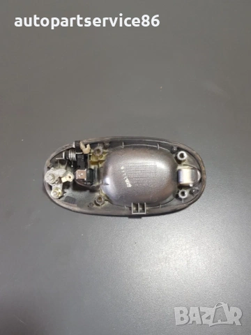 Външна дръжка на предната лява врата (сребриста) за KIA Carnival CRDi (2002–2007) K53A59410, снимка 2 - Части - 53198661