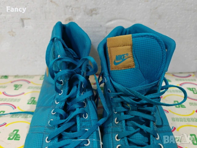 Дамски спортни обувки Nike Hijack W 39 номер, снимка 5 - Маратонки - 53335759