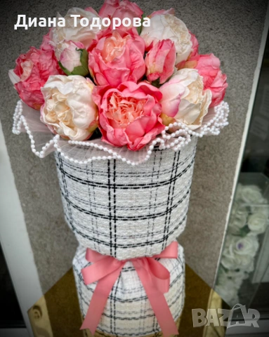 Дизайнерски букет за 14 февруари, снимка 3 - Подаръци за жени - 53261906
