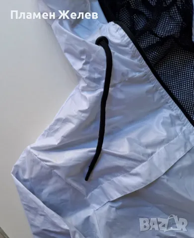 Яке на NIKE , снимка 5 - Спортни дрехи, екипи - 45037193