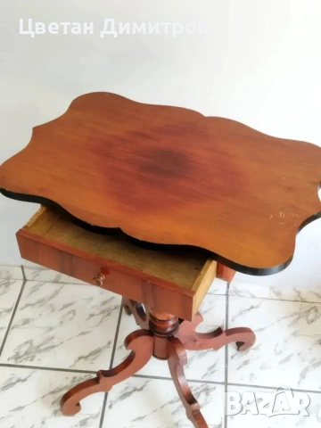 Винтидж дървена помощна масичка с чекмедже  За игра на шах , снимка 13 - Антикварни и старинни предмети - 54135836