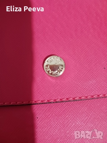 Червена чанта, снимка 2 - Чанти - 52146405