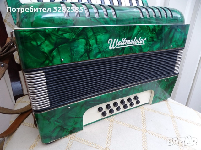 Акордеон Велтмайстер 12 баса, снимка 2 - Акордеони - 52017975