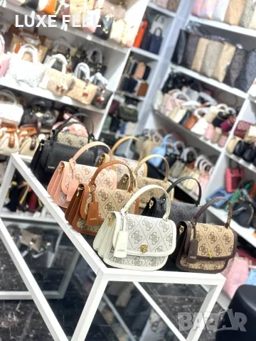 Guess ✨Дамски Чанти , снимка 16 - Чанти - 56200686