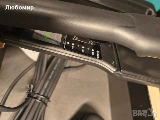 Преса за коса CLOUD NINE The Wide Iron | Керамични плаващи плочи | Технология Cushion Spring , снимка 5 - Преси за коса - 53204765