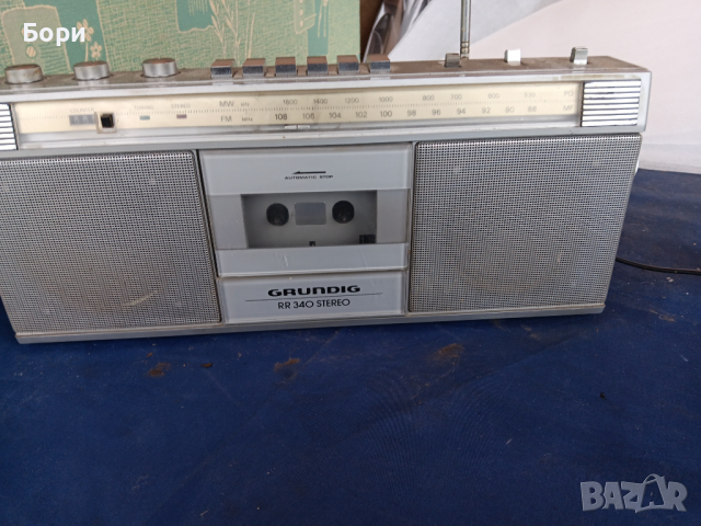 GRUNDIG RR 340 Радиокасетофон, снимка 3 - Радиокасетофони, транзистори - 44589934