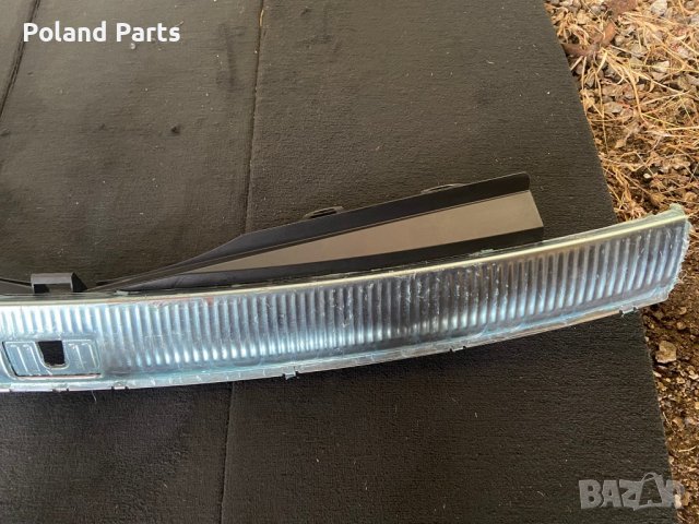 НОВА Лайсна около заключалка багажник/заден капак за Ауди КЮ 7 КЮ7 3.0 4.2 Фейслифт/Audi Q7 Facelift, снимка 3 - Части - 39388686