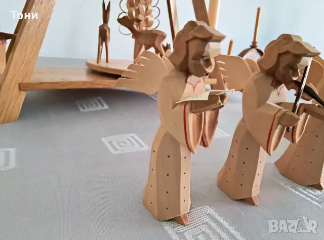 Винтидж Коледна пирамида Carousel Original Erzgebirge Expertic Hergestellt IN DER DDR, снимка 12 - Антикварни и старинни предмети - 50178531