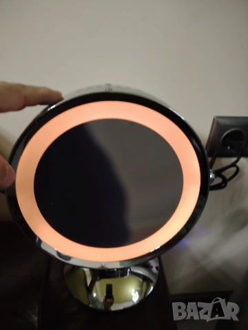 Козметично огледало увеличаващо със сензорно осветление, снимка 6 - Огледала - 52920986