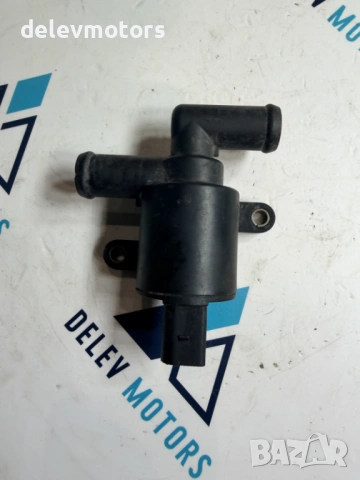 4H0121671D клапан за охладителната система от Vw Golf R 4motion 2018г, двигател CJX 2.0 TFSI 300 кс., снимка 5 - Части - 54237868