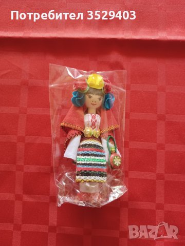 Ръчно изработени сувенири кукли с национални носии и розово масло , снимка 1 - Други - 39472281