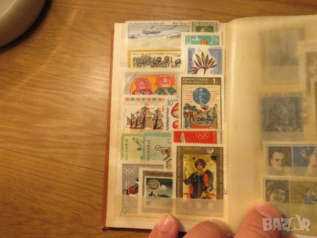 Колекция от 150 стари пощенски марки - кафява корица - птици, кучета, цветя, красиви местности, снимка 11 - Филателия - 40792317