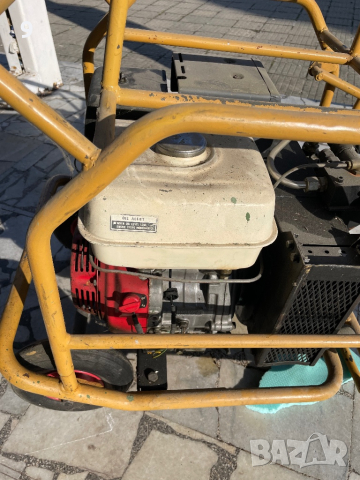 JCB хдравличен чук с агрегатна станция Хонда двигател , снимка 1 - Хидравлични и пневматични чукове - 44726701