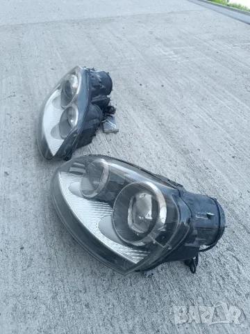 Продавам ОРИГИНАЛНИ GTI / R32 фарове (НАПЪЛНО ОБОРУДВАНИ) 
за голф 5, джета, кади, голф плюс, сеат, снимка 2 - Части - 50209995