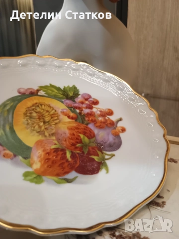 Порцеланова чиния, снимка 2 - Декорация за дома - 53048241