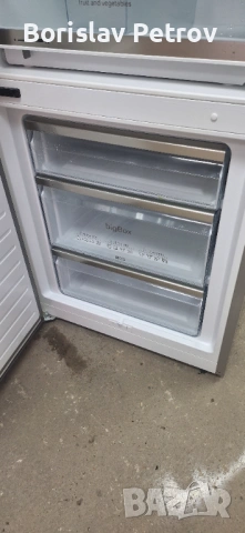 Хладилник с долен фризер Сименс А+++ 70см широк, снимка 5 - Хладилници - 54162601