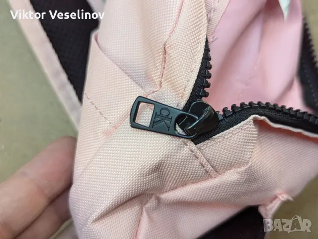 Оригинална Calvin Klein Дамска Чантичка за кръст Розора Waist Bag, снимка 3 - Чанти - 56196628