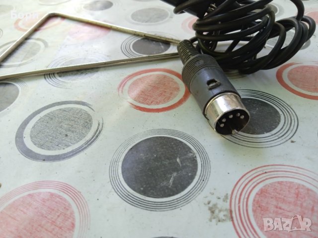 UHER/AKG M 136 динамичен инструментален микрофон, снимка 5 - Микрофони - 37387065