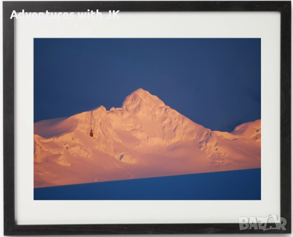 Авторски фотопринт "Тангра" в черна рамка с паспарту 40x50 см