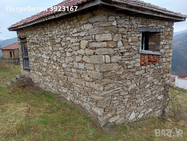 селско стопанска сграда с прилежащ двор, снимка 8 - Къщи - 53993674