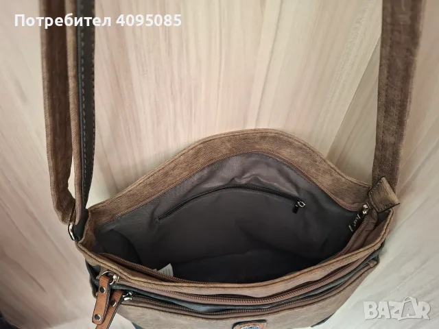 Дамска чанта през рамо, снимка 3 - Чанти - 56394521