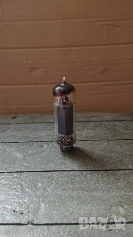 Радиолампа TUNGSRAM EL84. , снимка 2 - Ресийвъри, усилватели, смесителни пултове - 52703399