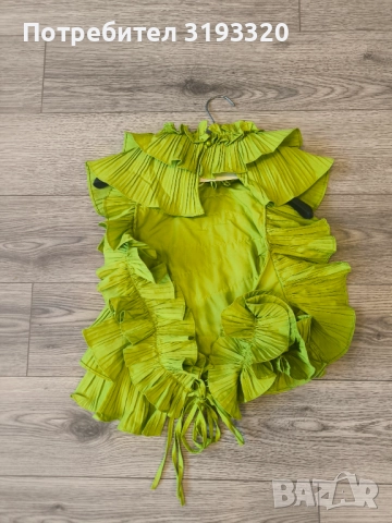 Уникален топ със отворен гръб , снимка 2 - Потници - 52905866