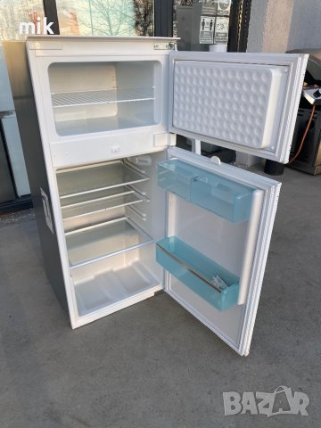 Хладилник с камера Siemens за пълно вграждане 121 см